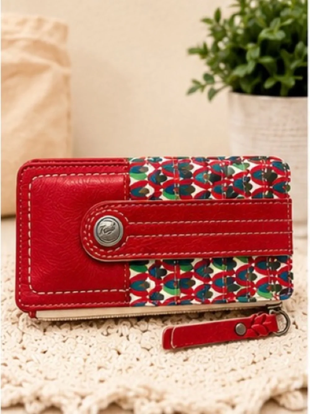 Fossil Wallet Red Leather Geo Print Zip Snap Tab Card Holder